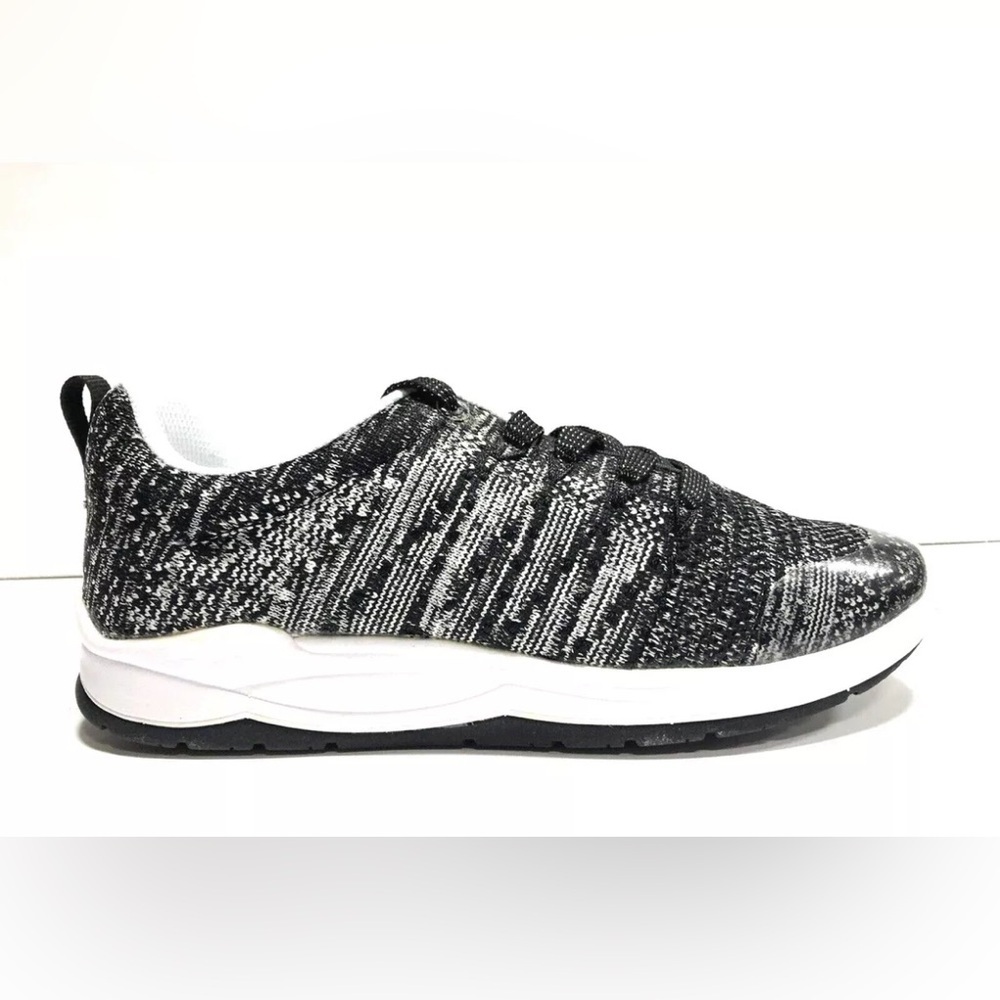 Drew, Galaxy Sneaker Black/White Knit Shoes, Womens Size 5.5 M